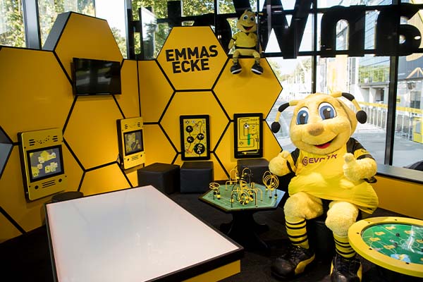 Fan shop Borussia Dormund I Детский уголок полностью в стиле футбольного клуба Боруссия Дортмунд с различными игровыми модулями от IKC