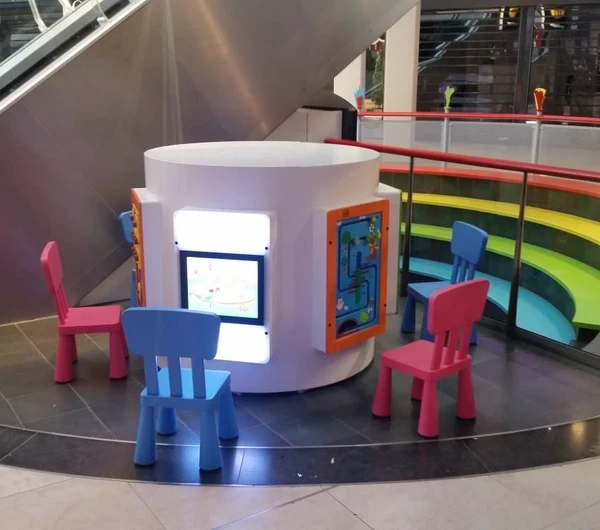 IKC speelhoek voor kinderen in winkelcentrum Alexandrium in Rotterdam