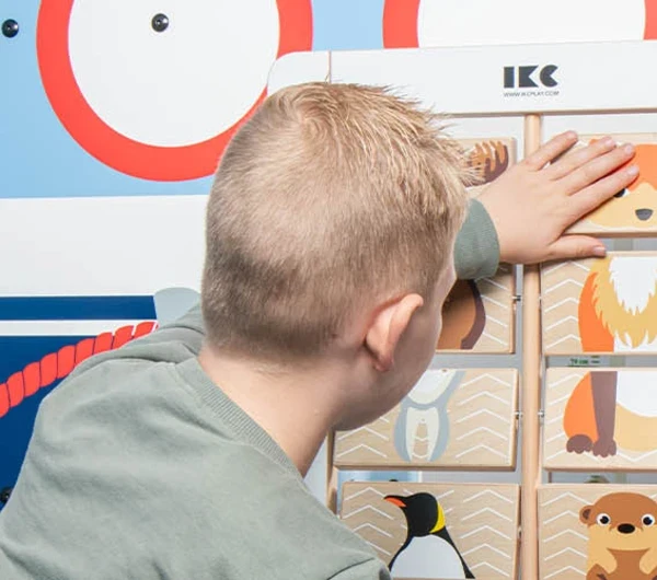 Kinderhoek wandspel