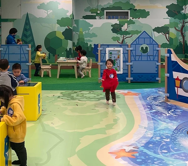 IKC grote speelruimte kinderhoek bij groothandel METRO China in Yanjiao