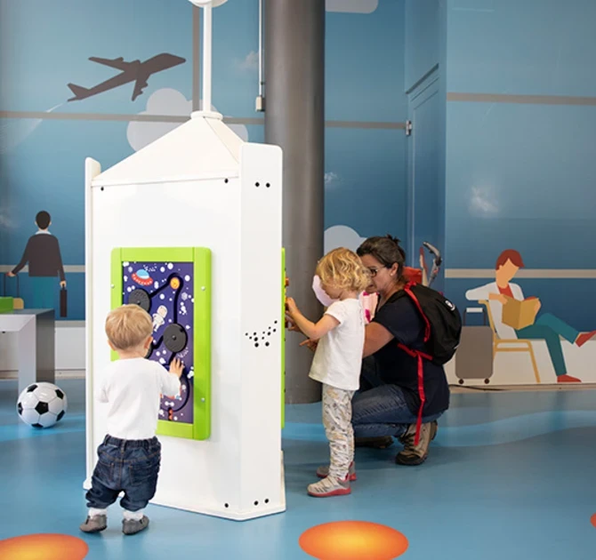 IKC Geneve airport speelhoek voor kinderen om het wachten aangenamer te maken