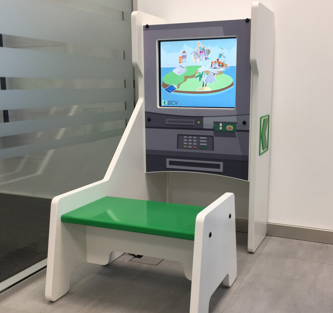 Op deze afbeelding ziet u kinderhoeken bank BCV