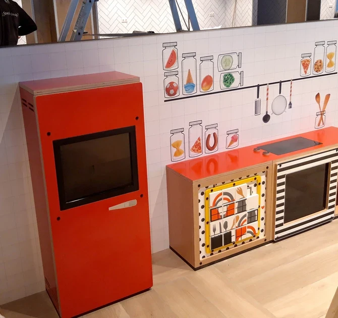 Op deze afbeelding ziet u een kinderkeuken voor winkel Hema