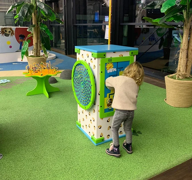 Inrichting vertrekhal