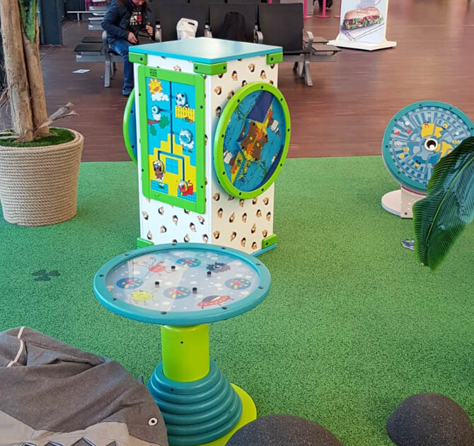 Speeltoren vertrekhal