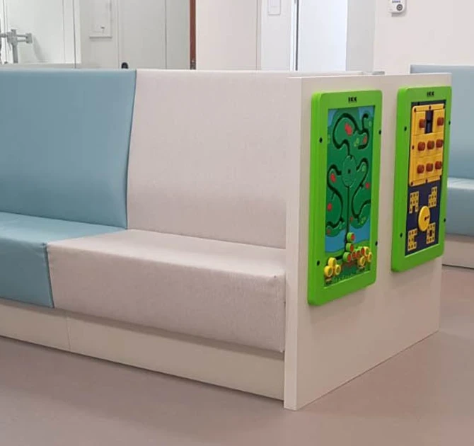 kindvriendelijke wachtkamer dankzij speelhoek