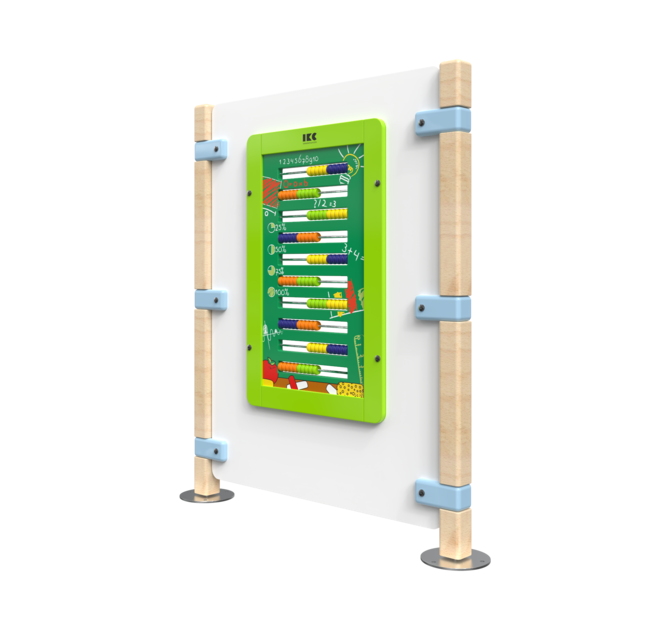 Hekwerk voor een kinderhoek met een wandspel | IKC hekwerken