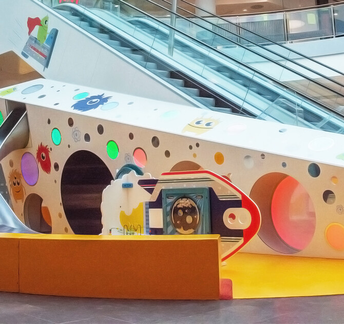 IKC speelhoek met ruimte thema in winkelcentrum Rheinpark Center Neuss