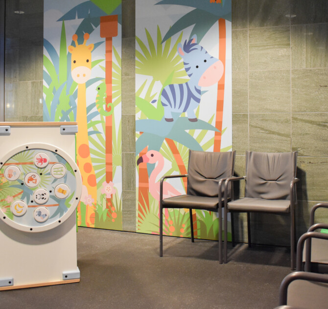 kinderhoek in de wachtruimte van het ziekenhuis