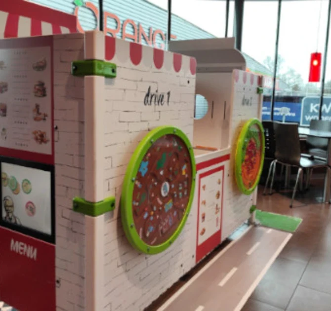 speelhoek bij KFC restaurants