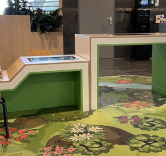 kinderhoek in ziekenhuis wachtkamer