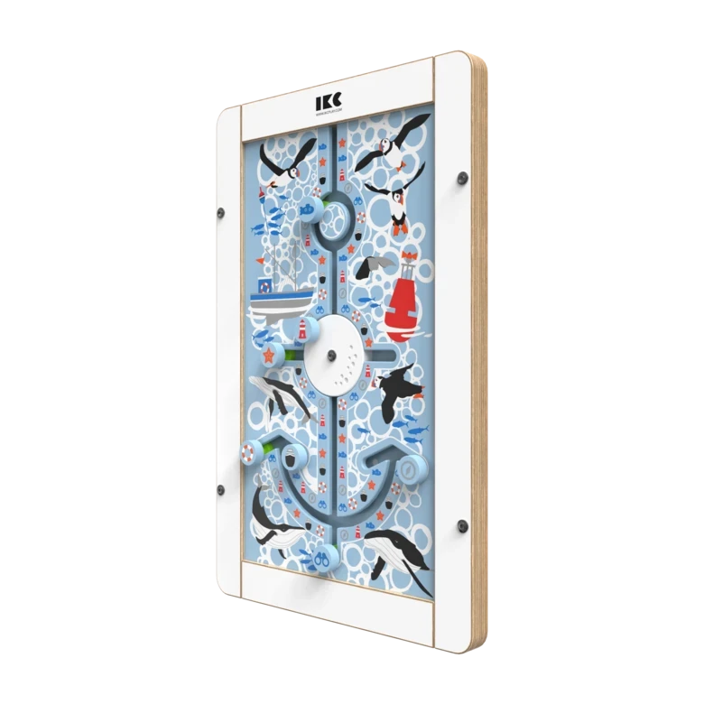 Op deze afbeelding staat een wandspel Anchors aweigh