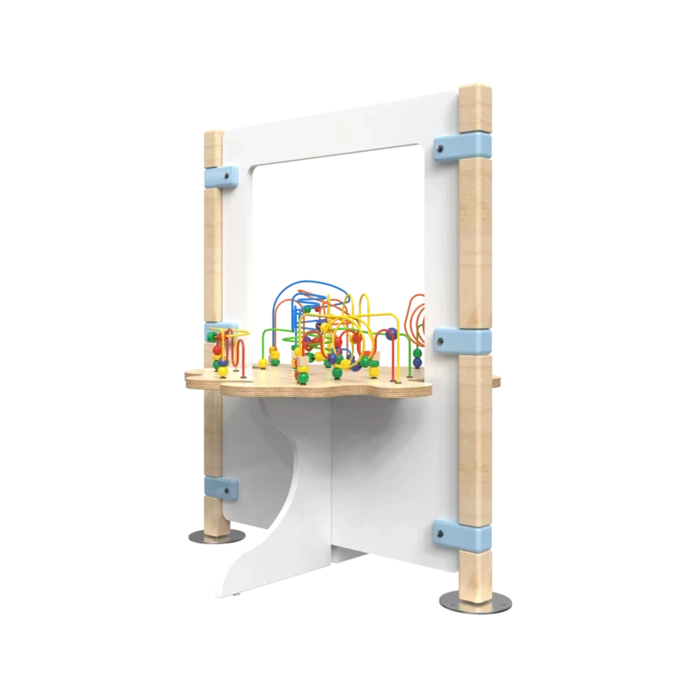 Hekwerk voor een kinderhoek met een kralentafel | IKC Hekwerken